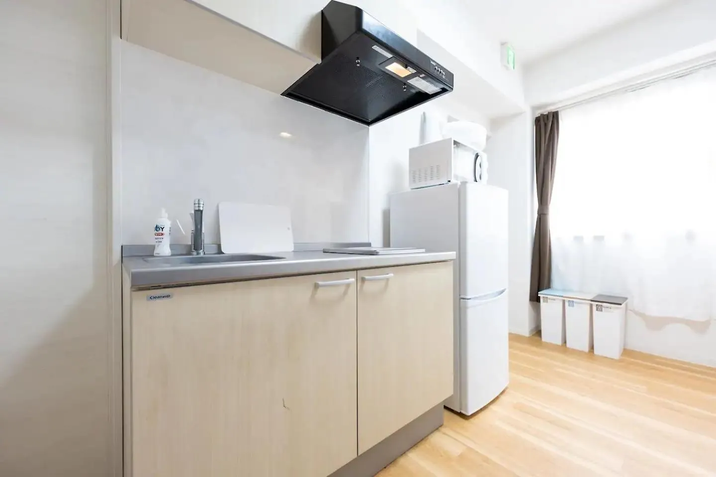今和hotel طوكيو 0*,